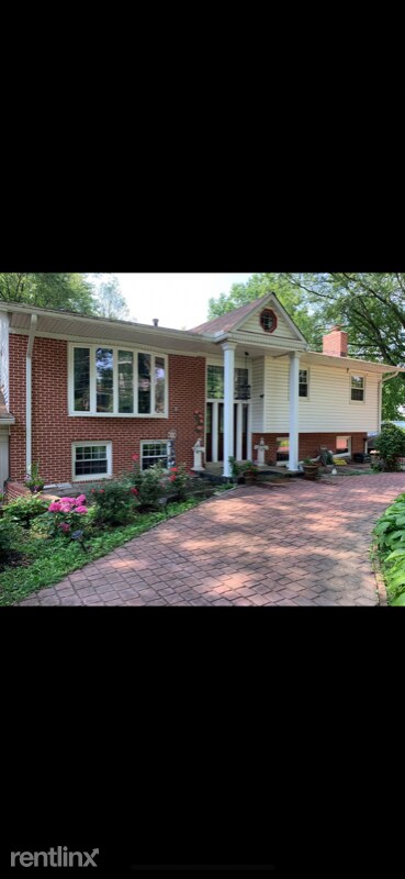 Foto principal - 5 br, 3 bath House - 9941 Murnane St