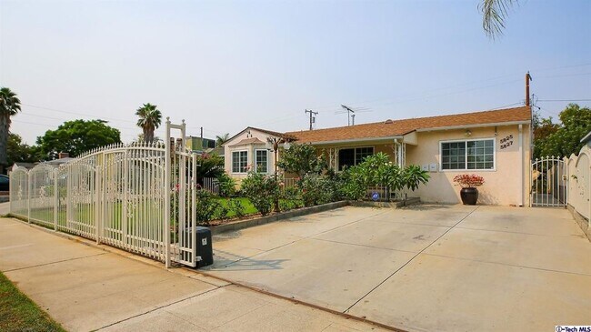 Building Photo - 5825 Denny Ave
