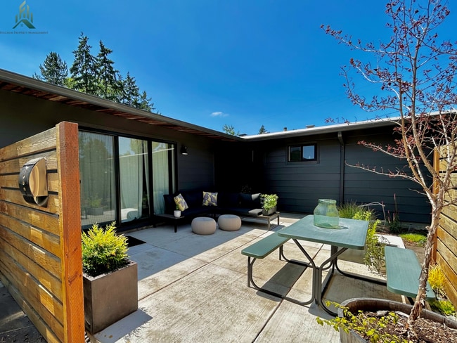 Building Photo - Mid-century Modern Single-family Home for ...