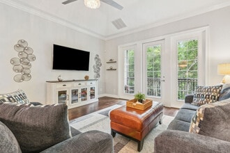 Building Photo - 95217 Summerwoods Cir
