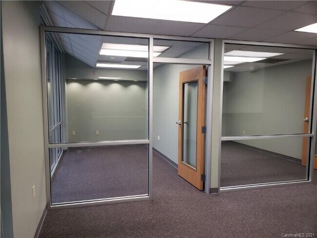 Building Photo - 1126 Lenoir Rhyne Blvd SE