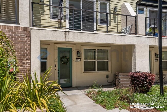 Building Photo - 40711 Penstemon Terrace