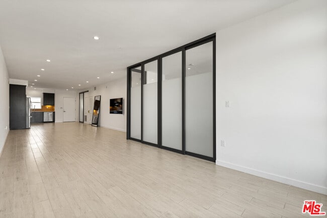 Foto del edificio - 13045 Pacific Promenade