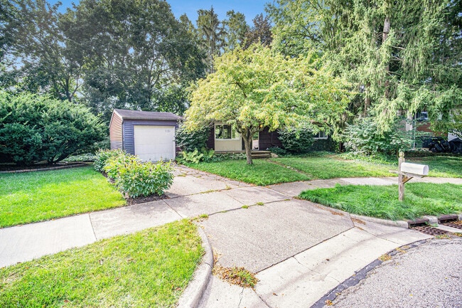 Building Photo - 1020 Traver Ct