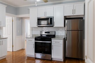 Building Photo - 87 Glendower Rd
