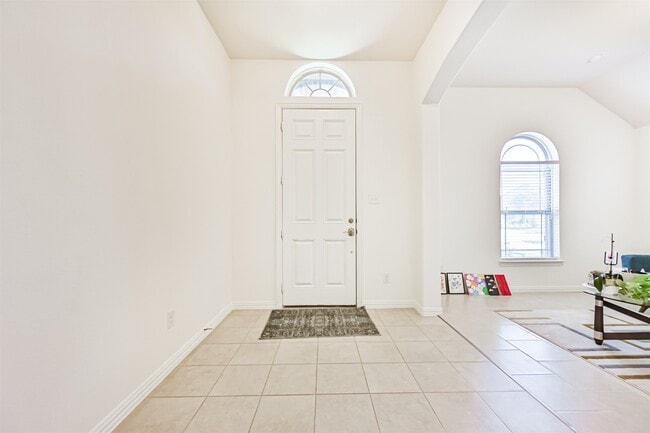 Building Photo - 3033 Broadhaven Dr