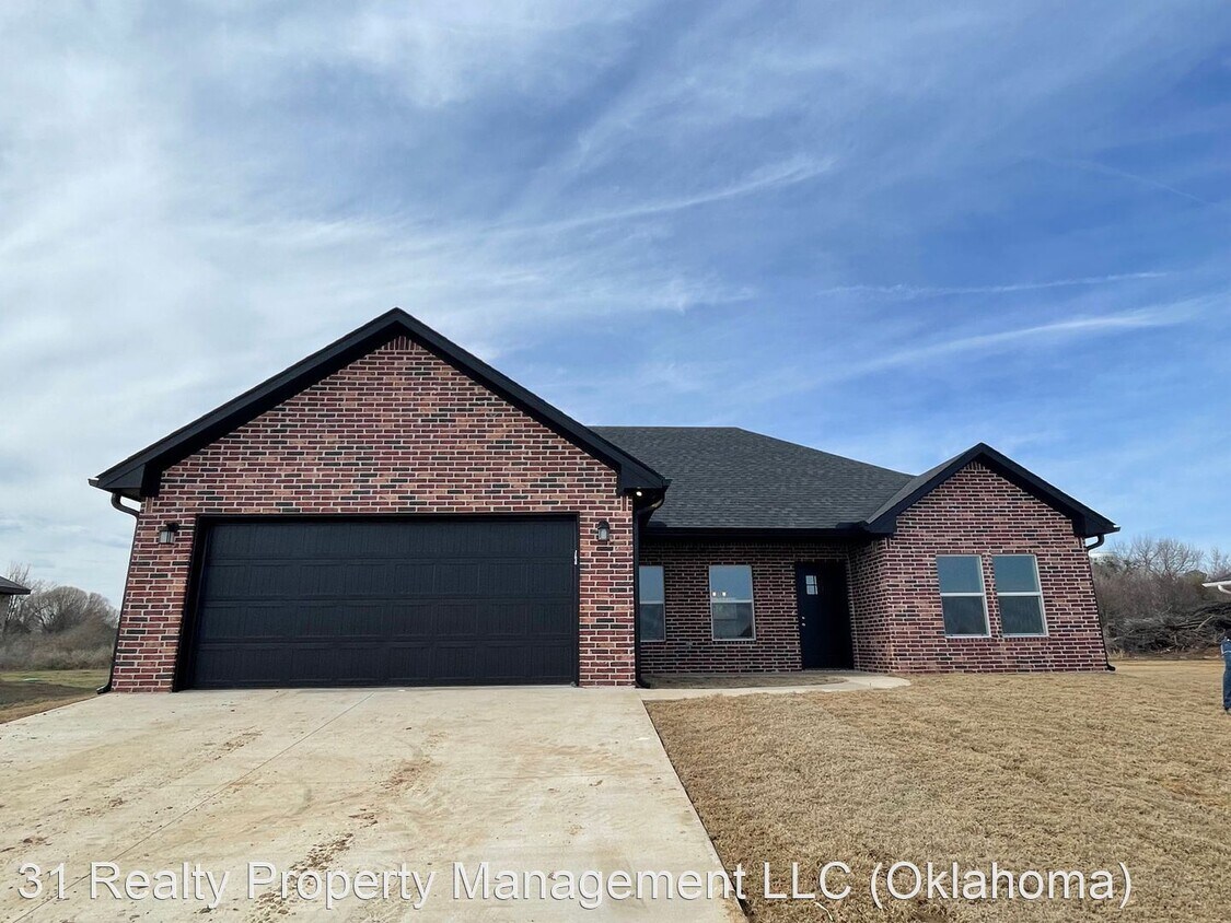 166 Western Hills Dr, Durant, OK 74701 House Rental in Durant, OK