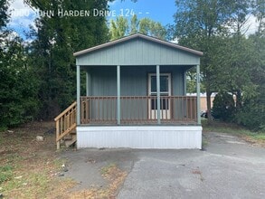 Building Photo - 3000 John Harden Dr
