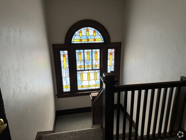 Building Photo - 304 Cornell Ave