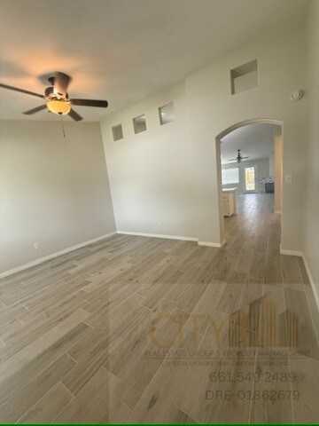 Foto del edificio - 9902 Marco Polo Ave