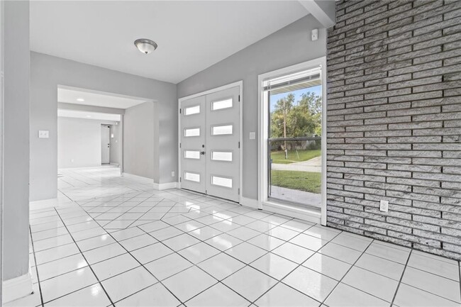 Foto del edificio - 6705 N 32nd St