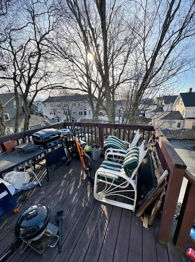 Building Photo - 139 Lowell St