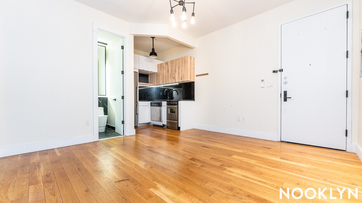 Foto principal - 595 Myrtle Ave