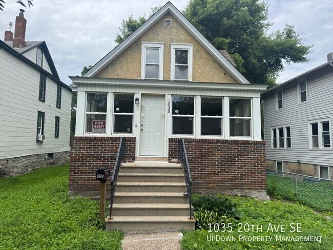 Foto del edificio - 1035 20th Ave SE