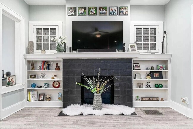 Foto del edificio - Renovated 2 Bed, 2 Bath Near Nationwide Hospital - Pet Friendly!