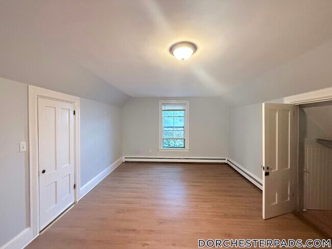 Building Photo - 25 Monadnock St