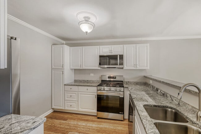 Building Photo - 2058 Leeward Ln
