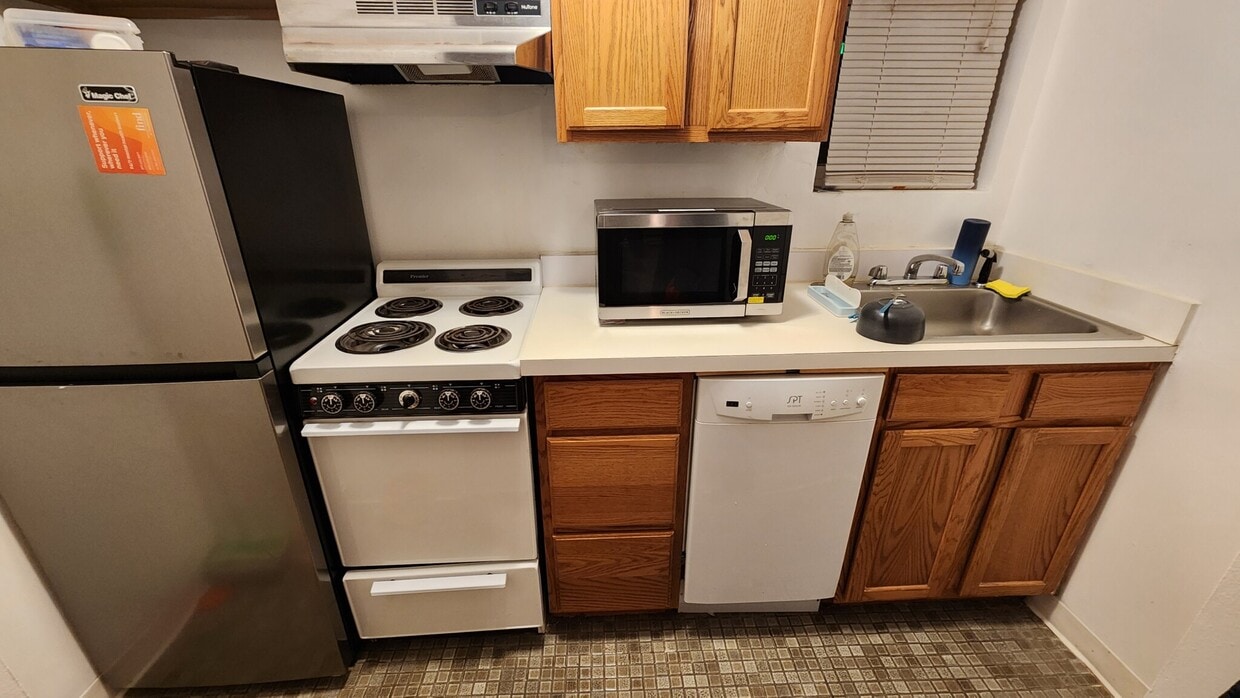 Foto principal - 68 Cedar St