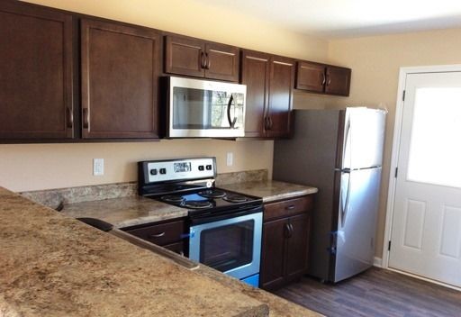 Building Photo - 624 Appleton Dr