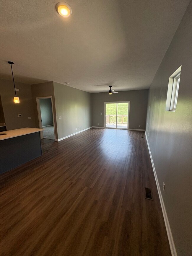 Foto del edificio - 8128 S 178th St