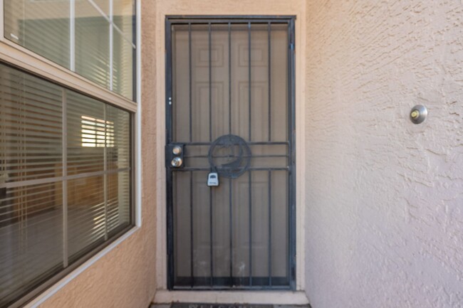 Foto del edificio - single level 3 bedroom home for rent