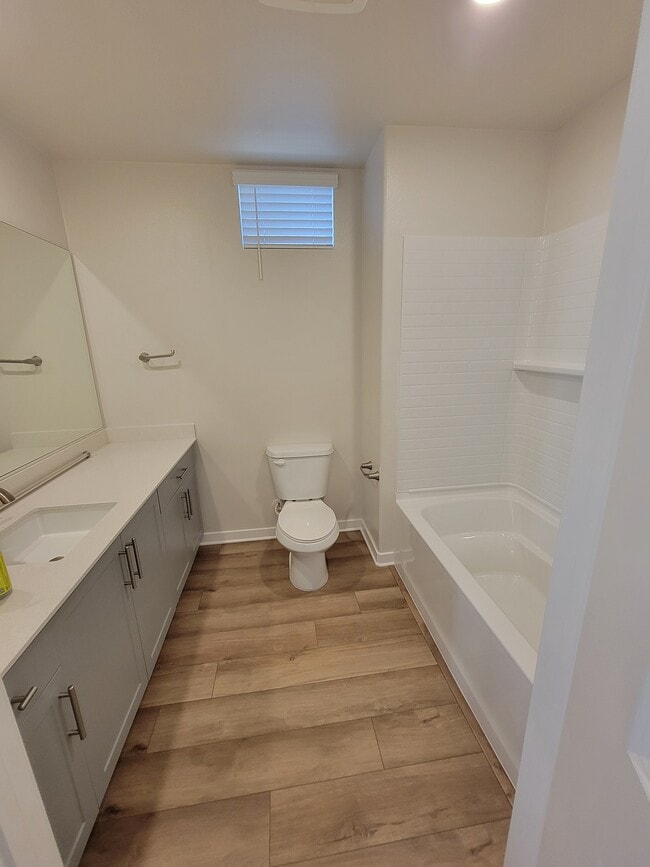 Building Photo - 9531 Hannah Way