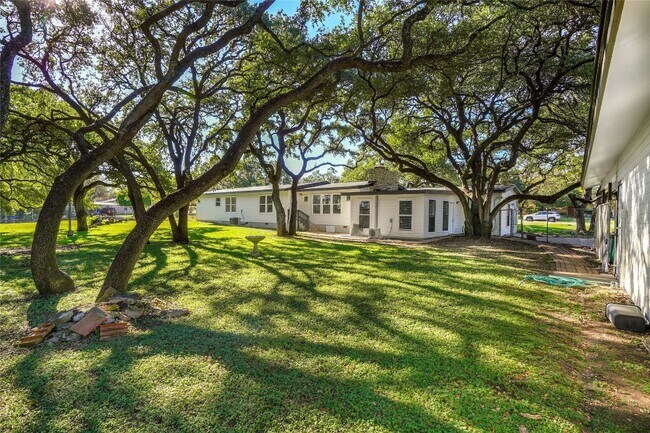 Foto del edificio - 11409 Hunters Ln