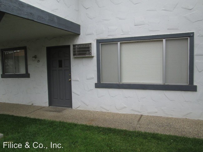 Building Photo - 1261 Juniper Dr