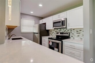 Building Photo - 185 N High Point