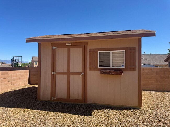 Foto del edificio - 3 bed 2 bath home in Huning Ranch