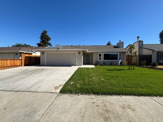 Foto del edificio - 3 Bedroom, 2 Bathroom Family Home
