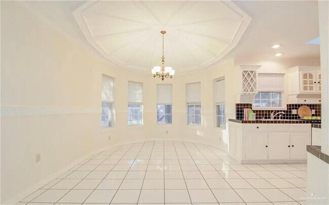 Foto del edificio - 7612 N 20th St