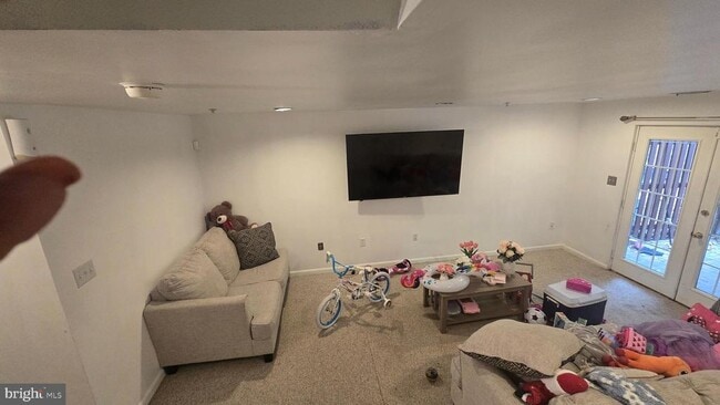 Building Photo - 10004 Tallahassee Pl