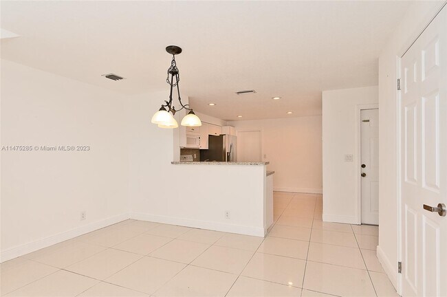 Building Photo - 1522 Veracruz Ln