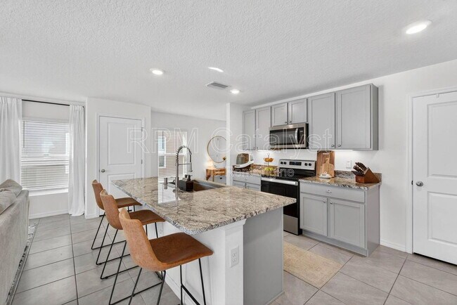 Foto del edificio - 5141 Rocky Coast Pl