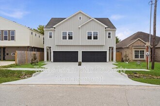 Building Photo - 4354 Clover St