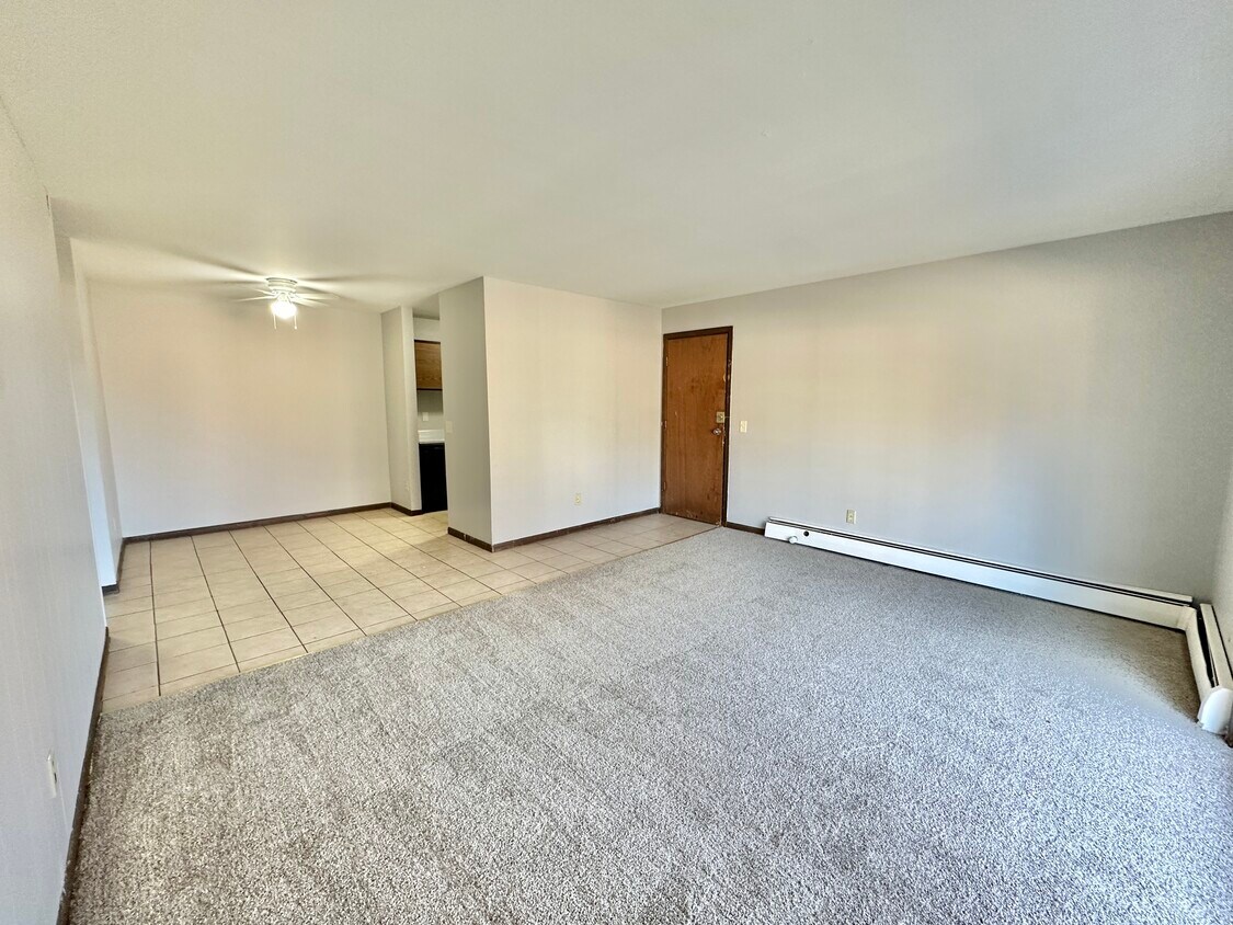 Foto principal - 2613 Pheasant Ridge Trl