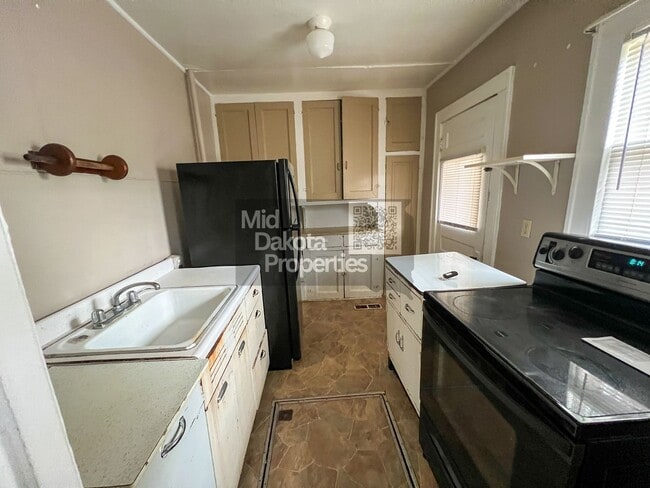Building Photo - 611 S Wisconsin- 1 Bedroom House with atta...