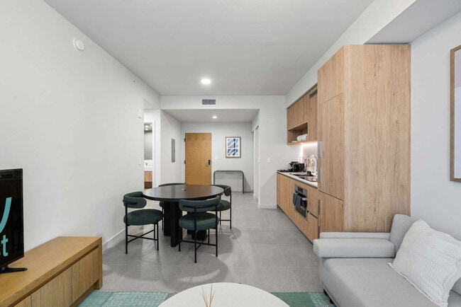 Foto del edificio - 11 NE 6th St