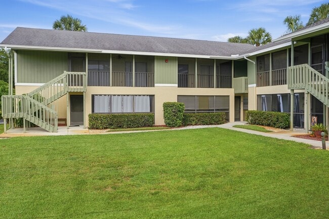 Foto del edificio - 5501 Rattlesnake Hammock Rd
