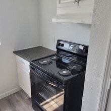 Building Photo - 8605 Meta St