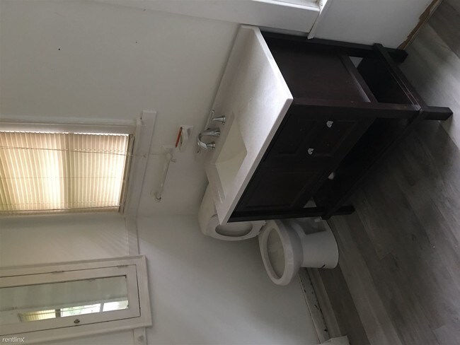 Foto del edificio - 245 Taftville-Occum Rd