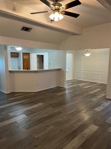 Building Photo - 1706 Oxford Dr