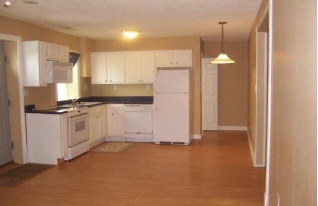 Building Photo - 229 Gum Street, Unit Apt 3