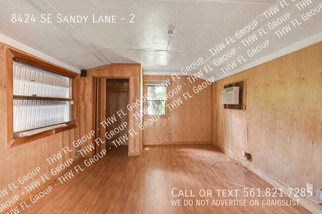 Building Photo - 8424 SE Sandy Ln