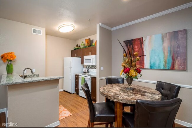 Foto del edificio - 2 br, 2 bath Flat - 751 Hebron Pkwy 1,116