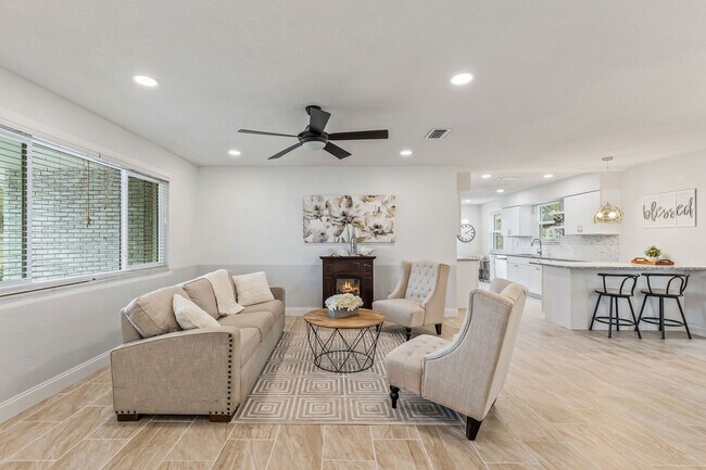 Building Photo - 139 Beau Rivage Dr