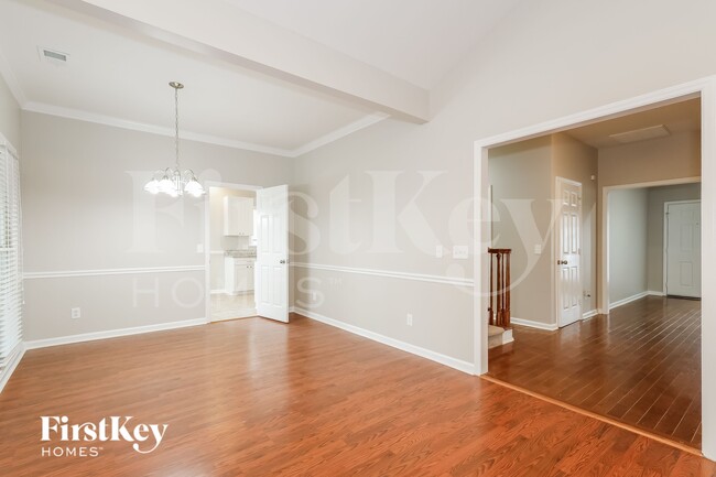 Building Photo - 6217 Tuskan Dr
