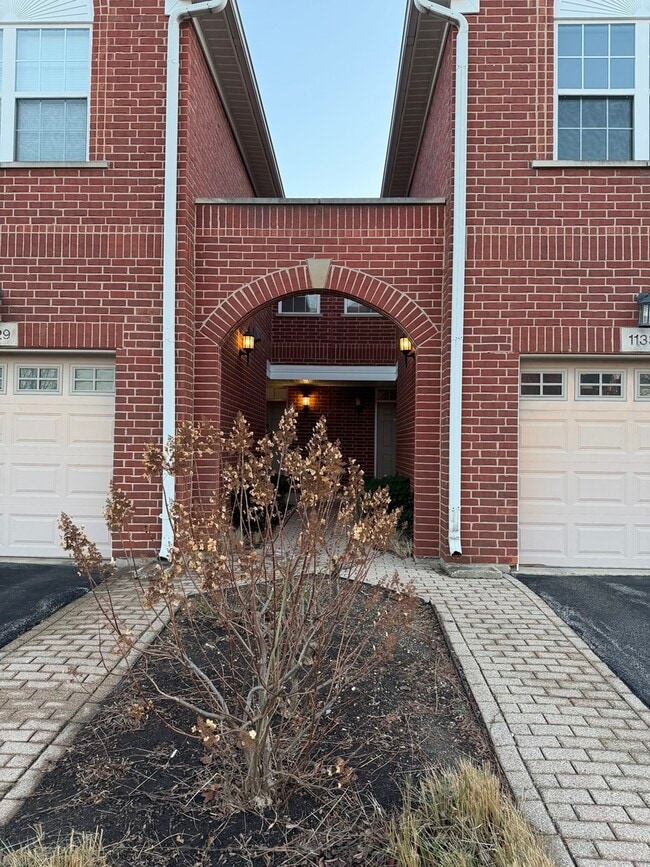 Building Photo - 1137 Brent Rd