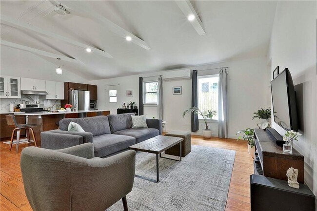 Foto del edificio - 2037 Lively Ridge Rd NE